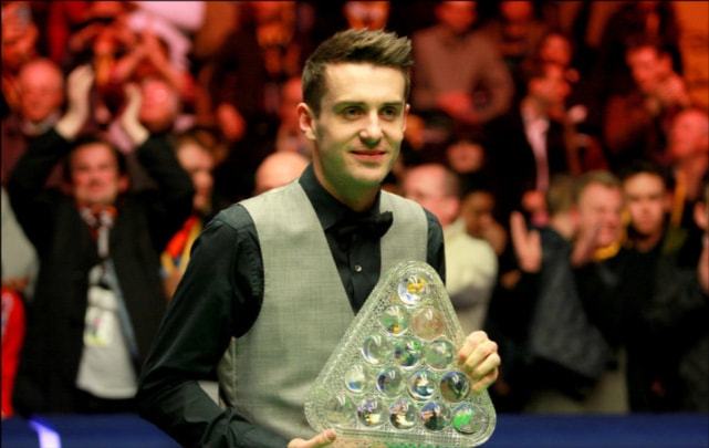 英超第五至第十四名仅差4分，竞争激烈